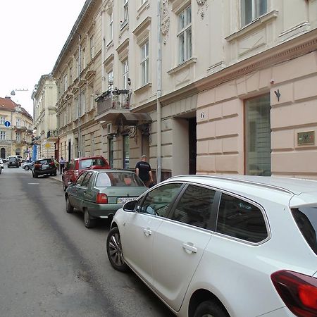 Apartment On Voloshyna Lvov Exteriér fotografie