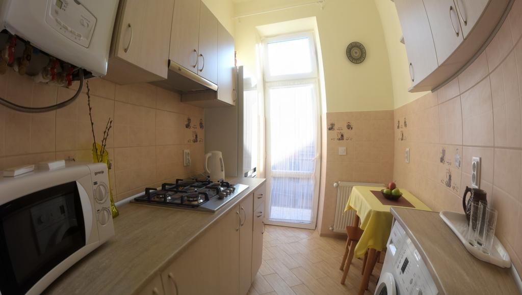 Apartment On Voloshyna Lvov Exteriér fotografie