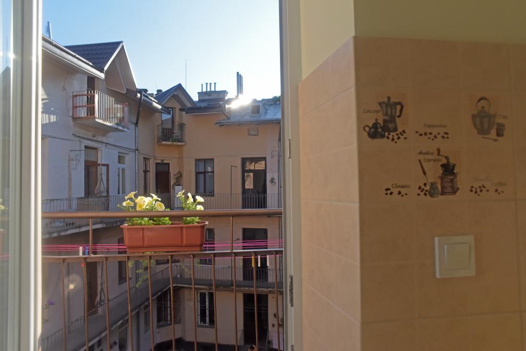 Apartment On Voloshyna Lvov Exteriér fotografie